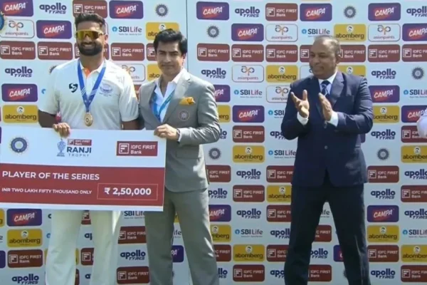 Auqib Nabi sent a blunt message