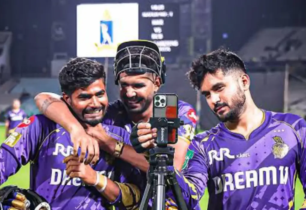 Manish Pandey and Anukul Roy R