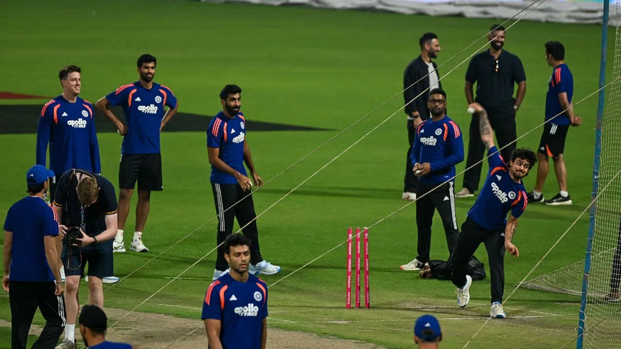 3 players from India who can be D