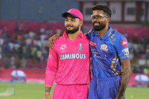 toss report, playing eleven, late