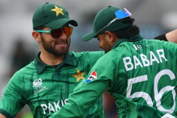 Shaheen Afridi hits the ball