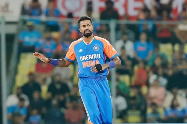 Hardik Pandya associated with Virat Kohli