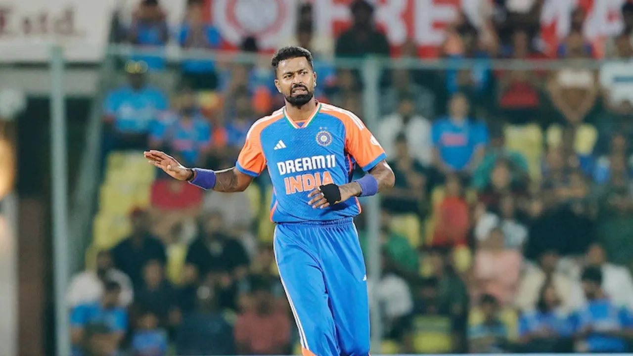 Hardik Pandya associated with Virat Kohli